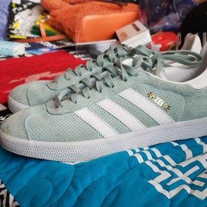 Adidas gazelle shoe mint
